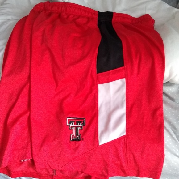 Texas tech basketball shorts size large? No tag - Picture 1 of 1